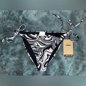 Nike Swim - Swirl String bikini bottoms - size small